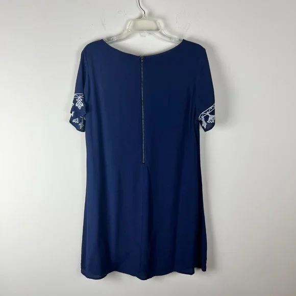 2/$30 Nwt Lulu's Embroidered Navy mini shift dress Large - Picture 6 of 9
